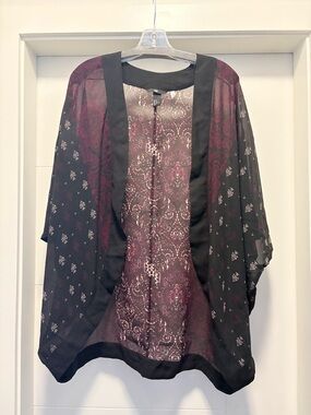 H&M Burgundy and Black Patterned Kimono